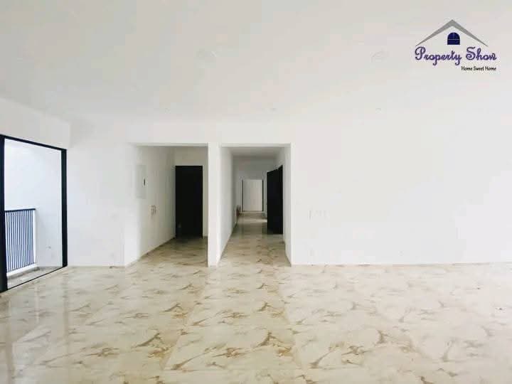 🏡 Premium 4000 SQFT North-Facing Luxury Apartment for Rent